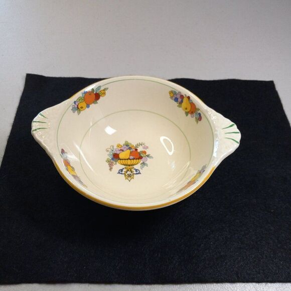Vintage Nautilus Bowl w/ Handles D49 N8 Fruit Design Inside Cottagecore - Picture 1 of 7